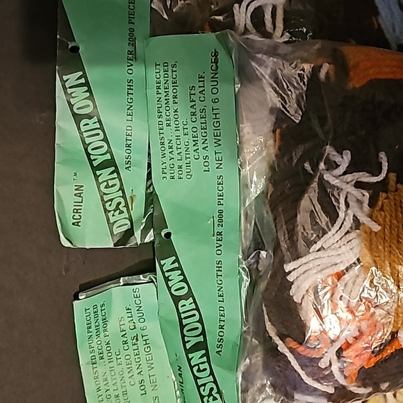 Vtg PreCut Latch Hook Rug yarn LOT 3 6-oz packs NEW - Picture 2 of 4